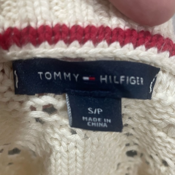 Tommy Hilfiger loose knitted long sweater. Size Small. Used just once. - Picture 2 of 9